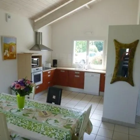 Dom wakacyjny House Location 4 Pieces 6 Personnes Tosse